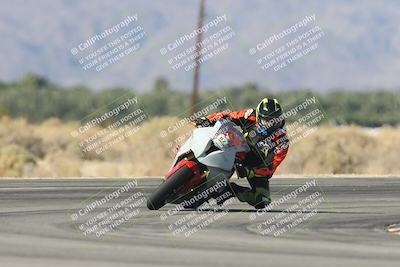 media/Oct-30-2025-Racers Edge (Thu) [[dabbdaf680]]/3-B Group/Session 4 Turn 16/